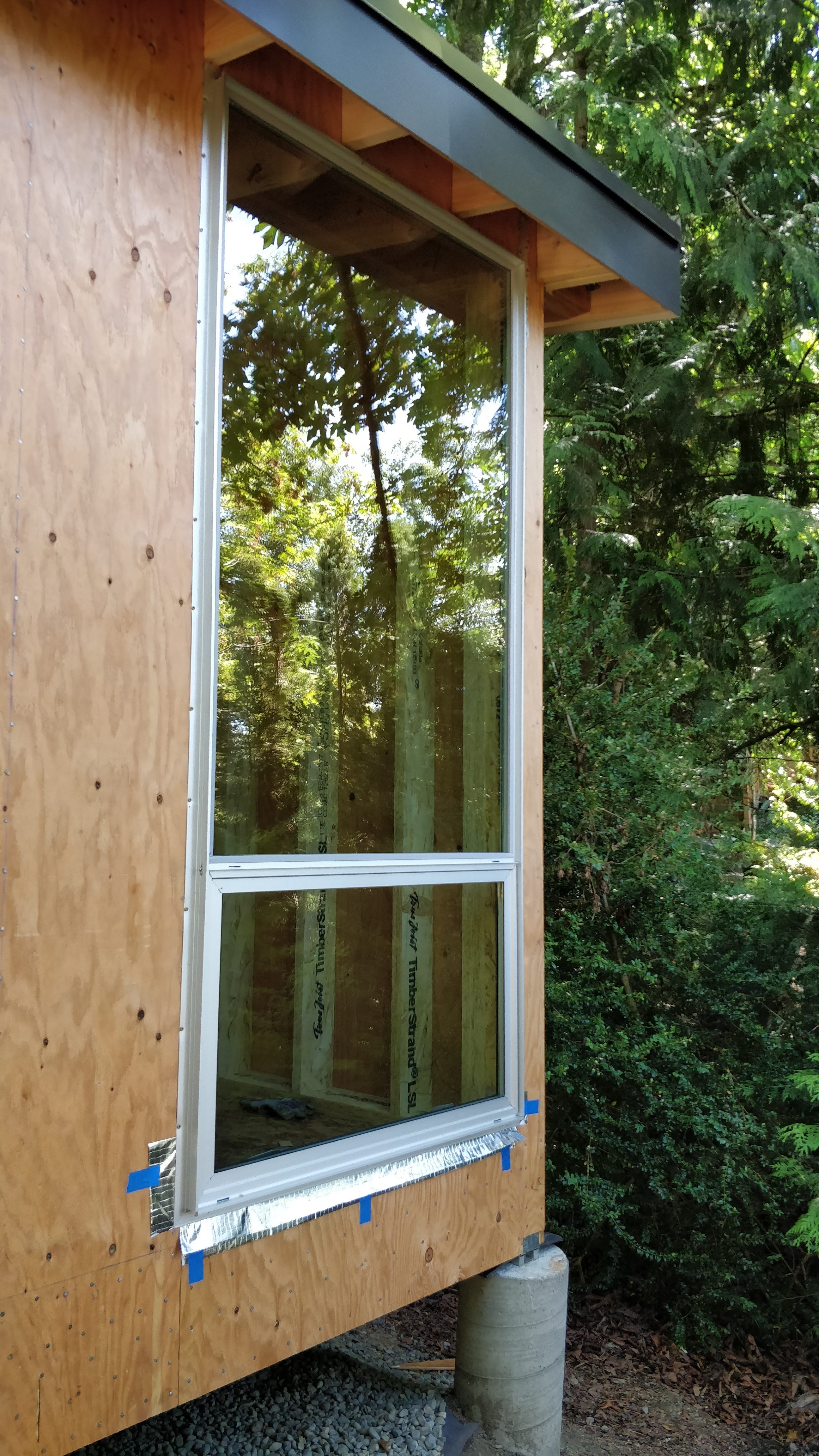 The 'smaller' window